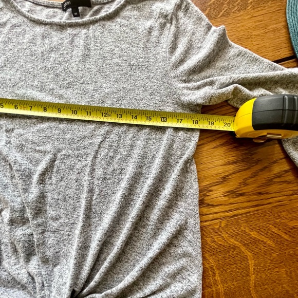 Gibson Top - Picture 6 of 10